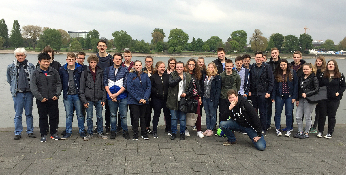 Musikunterricht, der begeistert! Schloss-Schüler besuchten das Musical „Bodyguard“ in Köln